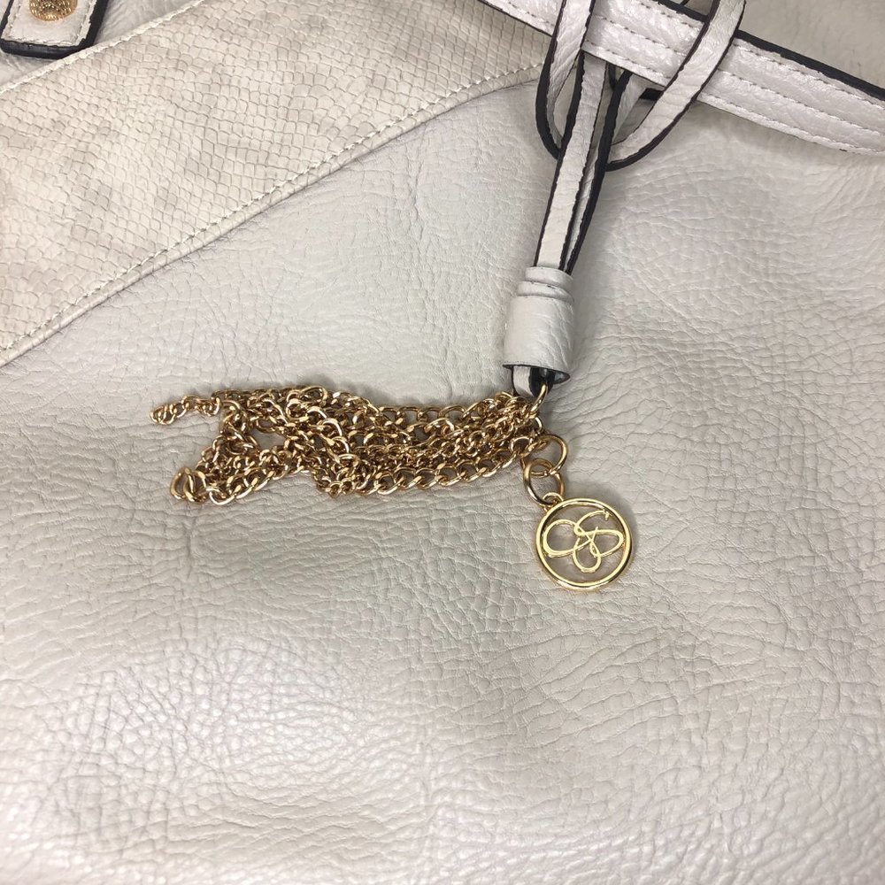 Jessica Simpson Faux Leather Two Toned Shoulder Bag Tote Logo Charm EUC - Picture 7 of 9